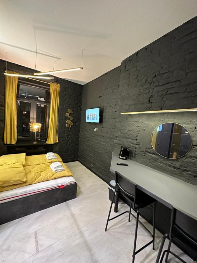Darkhouse Versace Gold Лодз Екстериор снимка